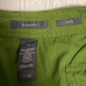 Liz Claiborne sloane Olive green cargo shorts. Size 16